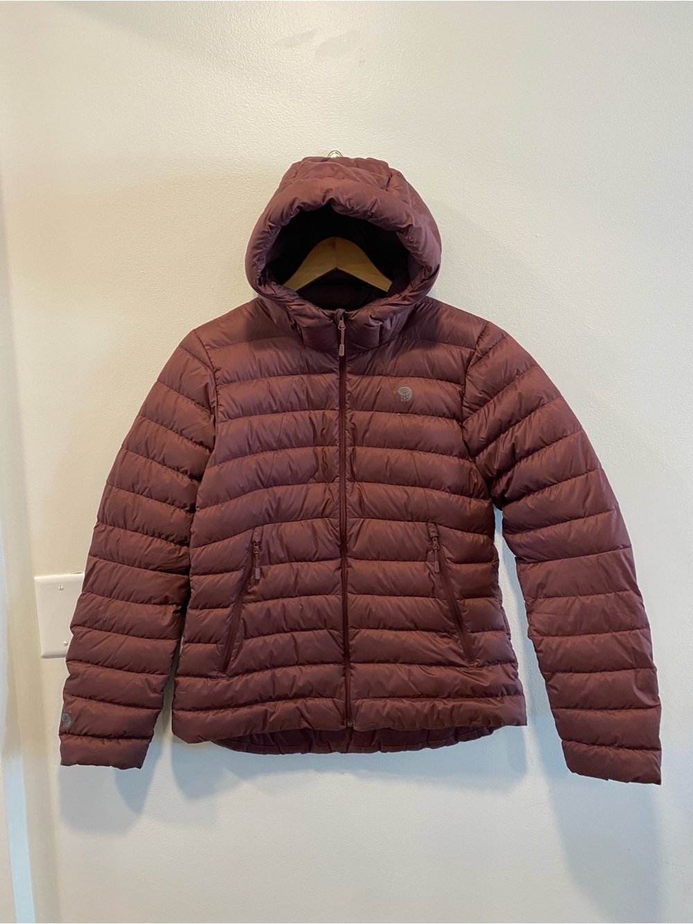 Mountain Hardwear women’s down Hooded Puffer Jacket size medium 600 down fill